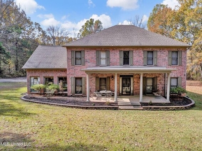 Home For Sale In Olive Branch, Mississippi