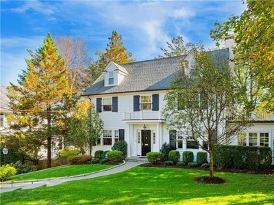 Home For Sale In Scarsdale, New York