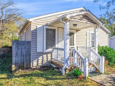 Home For Sale In Walhalla, South Carolina