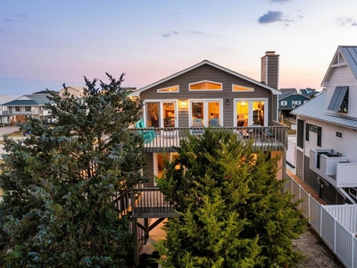 Luxury Detached House for sale in Oak Island, North Carolina