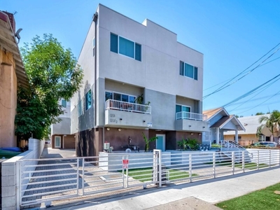 1211 Fedora St, Los Angeles, CA, 90006 | 12 BR for sale, sales