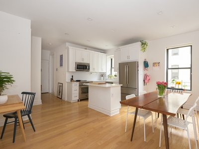 61 Eastern Pkwy, Brooklyn, NY, 11238 | 3 BR for sale, apartment sales