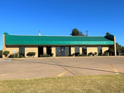 4300 S Shields Blvd, Oklahoma City, OK 73129 - Office for Sale