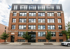 2911 N WESTERN Ave #102, Chicago, IL 60618