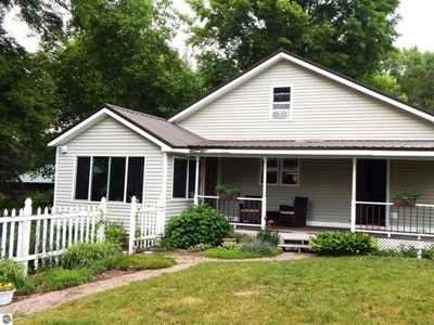Home For Sale In Mesick, Michigan