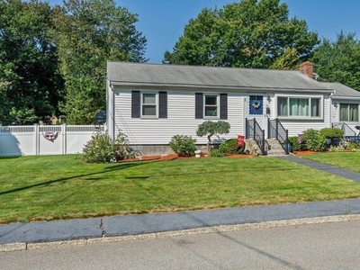 Home For Sale In Rockland, Massachusetts