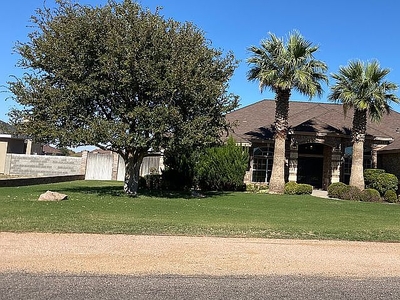 3 Moon Chase Dr, Odessa, TX 79762