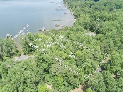 Lot 14 East West Parkway