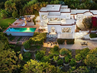 5 bedroom luxury Detached House for sale in Malibu, California