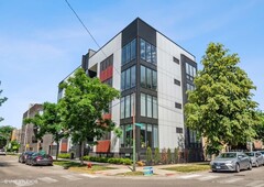 1300 N CLAREMONT Ave #1W, Chicago, IL 60622