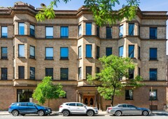 501 N Wells St #3E, Chicago, IL 60654
