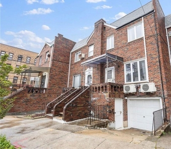 7 room luxury House for sale in Brooklyn, New York