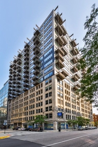 2 bedroom luxury Flat for sale in Chicago, Illinois
