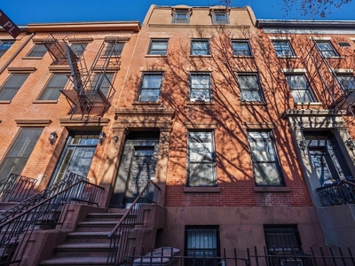 8 bedroom luxury Townhouse for sale in Brooklyn, New York