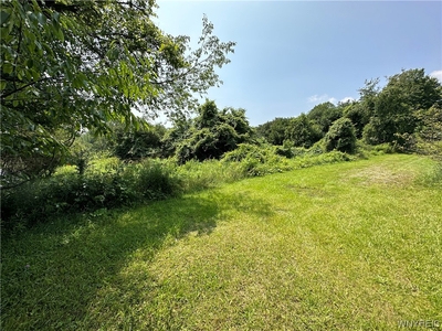 Lots and Land: MLS #B1486604