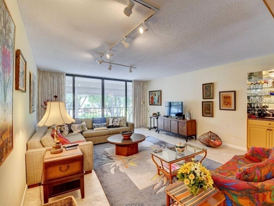 Luxury apartment complex for sale in Boca Raton, United States