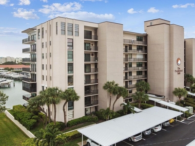 Luxury Apartment for sale in South Pasadena, Florida