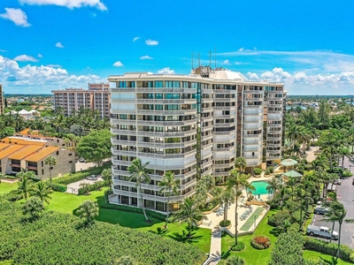 Luxury Flat for sale in Marco Island, Florida