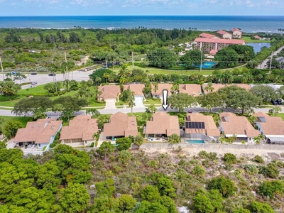 Luxury Villa for sale in Jupiter, Florida