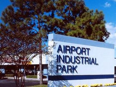 AIRPORT INDUSTRIAL PARK - 5133 W Rio Vista Ave, Tampa, FL 33634
