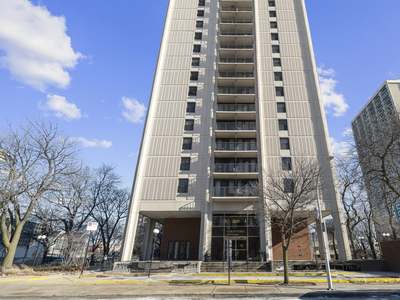 2605 S Indiana Ave #1302, Chicago, IL 60616