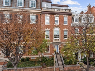 4 bedroom luxury House for sale in Washington, District of Columbia