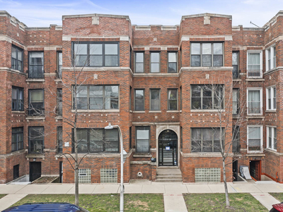 5224 S Ingleside Ave #2, Chicago, IL 60615