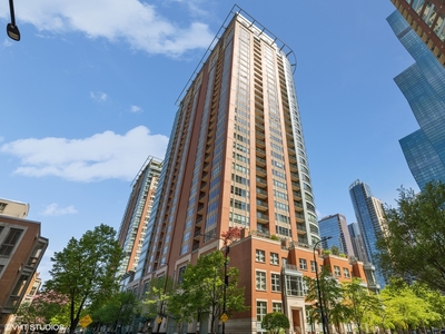 415 E N Water St #2101, Chicago, IL 60611