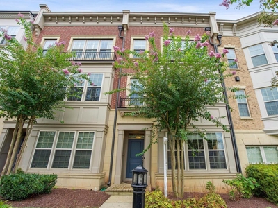 Luxury Flat for sale in Oxon Hill, United States