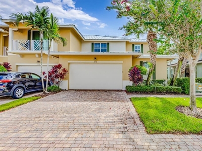 Luxury Townhouse for sale in Palm Beach Gardens, Florida