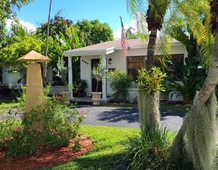 3 bedroom luxury Villa for sale in North Miami, Florida