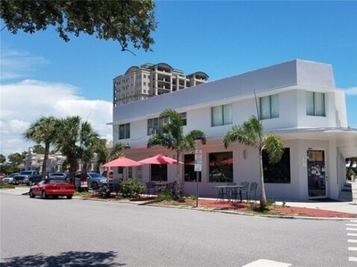 Flat For Rent In Sarasota, Florida