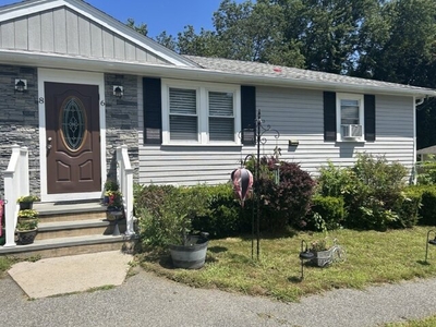 Home For Rent In Bedford, Massachusetts
