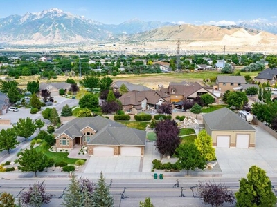 Home For Sale In Bluffdale, Utah