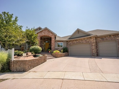 Home For Sale In Centerville, Utah