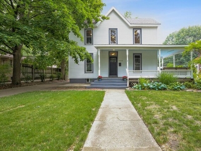 Home For Sale In Champaign, Illinois