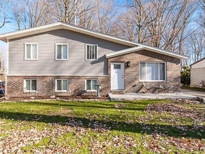 Home For Sale In Chesterfield Township, Michigan
