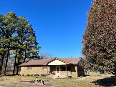 Home For Sale In Coalgate, Oklahoma