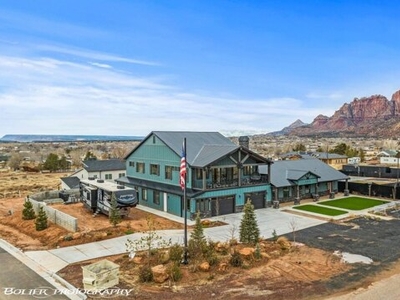 Home For Sale In Colorado City, Arizona