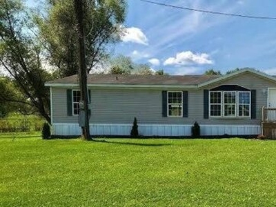 Home For Sale In Hamden, Ohio
