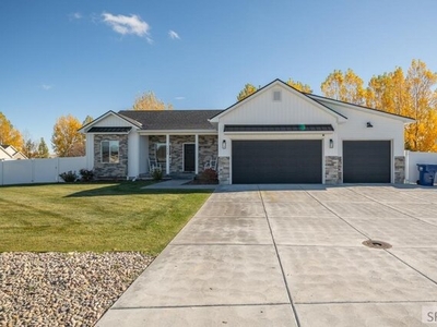 Home For Sale In Idaho Falls, Idaho