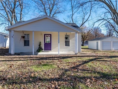 Home For Sale In Lovington, Illinois