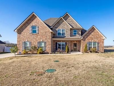 Home For Sale In Murfreesboro, Tennessee