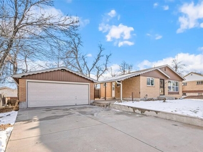 Home For Sale In Northglenn, Colorado