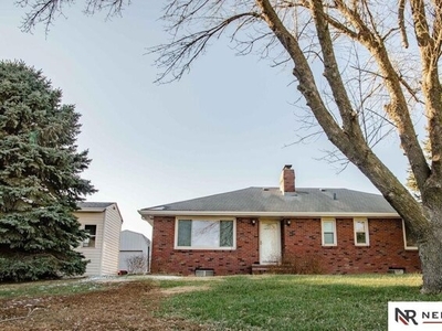 Home For Sale In Springfield, Nebraska