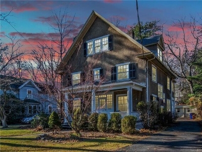 Home For Sale In West Hartford, Connecticut