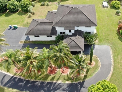 4 bedroom luxury Villa for sale in Miami, Florida