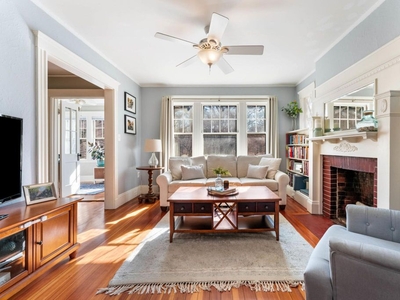 6 room luxury Apartment for sale in Brookline, Massachusetts