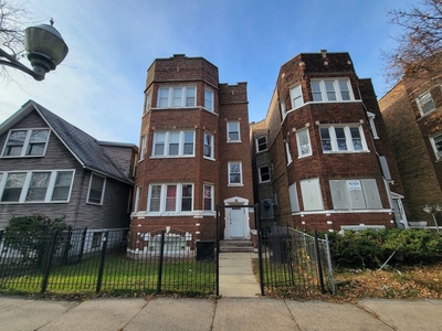 8046 S Maryland Avenue, Chicago, IL 60619