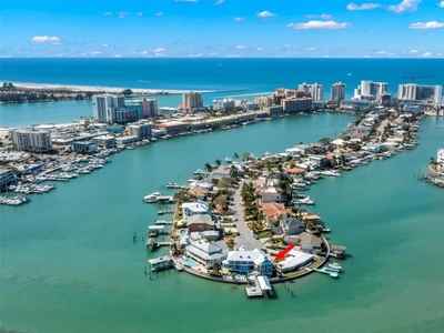 Luxury House for sale in Clearwater Beach, Florida